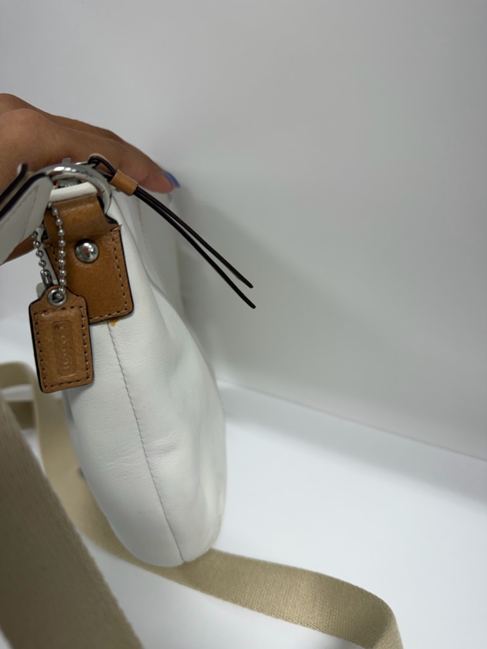 Authentic Coach Cream Leather Crossbody Bag | Neutral Everyday Shoulder Purse - Picture 13 of 13